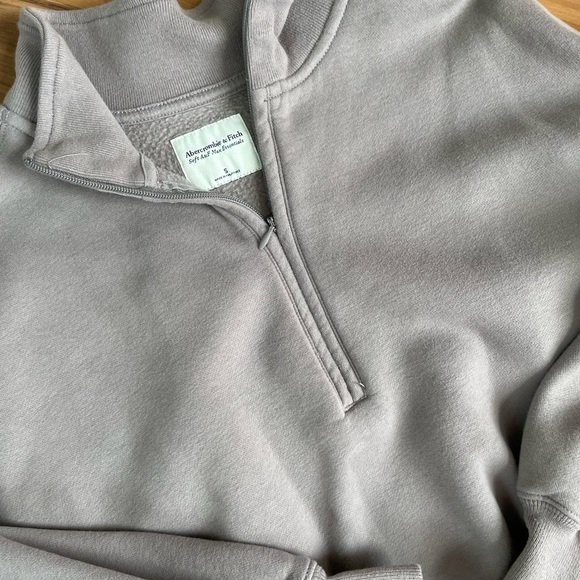 Abercrombie & Fitch Women's Taupe Half-Zip Sweatshirt S super soft - Picture 2 of 4